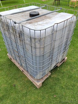 Nádrž na vodu 1000 l. IBC kontejner - 4