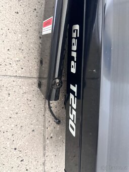 Běžecký pás TrinFit Gara T250 - 4