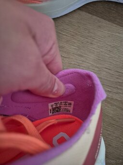 Běžecké boty Adidas ADIZERO BOSTON 11 vel.37 1/3 - 4