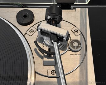 Hitachi HT-324 gramofon - 4