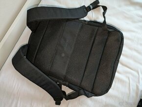 Hp Universal 2 in 1 business batoh 17" - 4