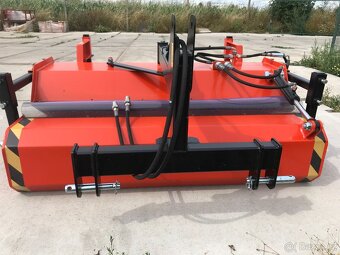 Prodám zametací kartáč za traktor, platí do smazání - 4