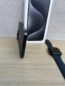Apple - 4