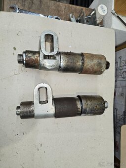 Jawa pérák zadní kluzáky - 4