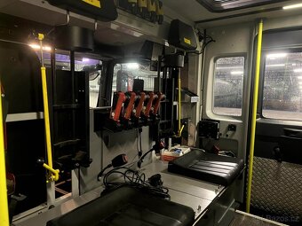 prodáme hasičský MAN TGM , 4X4, 3200L VODY, model 2011 - 4