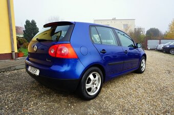 VOLKSWAGEN GOLF V 1,4 16V 55KW 2004 1.MAJITEL NOVÉ V CZ - 4