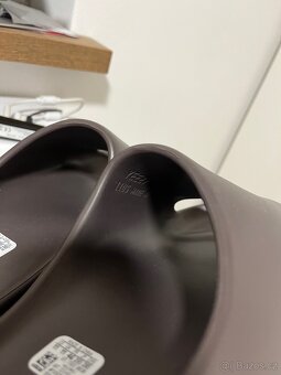 Adidas Yeezy slide - 4