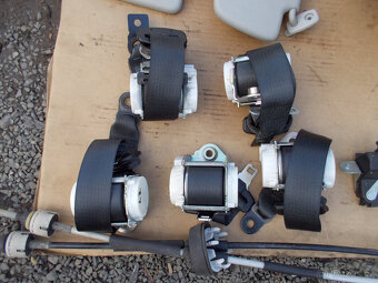 Díly Meriva B 1.4 88kw (č.2) - 4