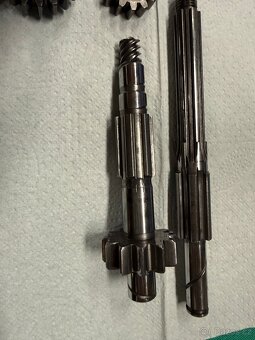 Jawa 500 Ohc - díly převodovky - 4