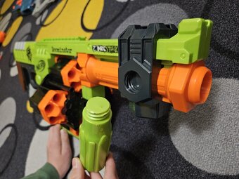 Nerf Doominator Zombie strike - 4