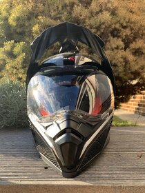 Přilba/helma na motorku - 4