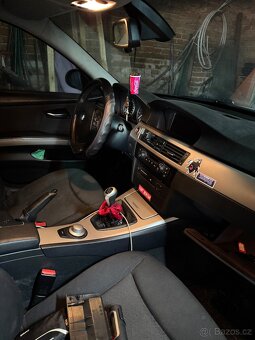 BMW e90 320i na díly nebo na opravu - 4