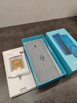 nový smartphone Xonor 8x 6/128 + 4 dárky zdarma - 4