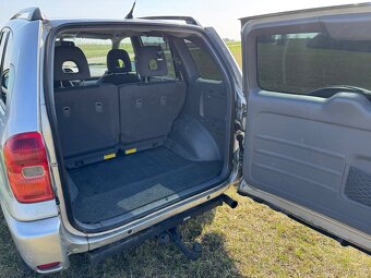 Toyota RAV4 2.0 D-4D 4x4 - 4