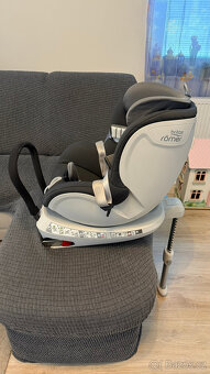 Dětská sedačka Britax Römer Dualfix 0-18 kg - 4