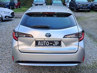 Toyota Corolla 1,8 HYBRID automat 154.000 km - 4