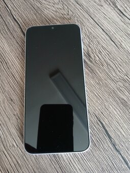 Prodam mobilní telefon - 4