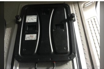 Lednice (coolbox) 32l originál Transporter T5 Multivan - 4
