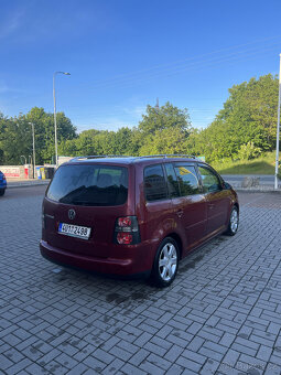 Volkswagen Touran 2.0tdi - 4
