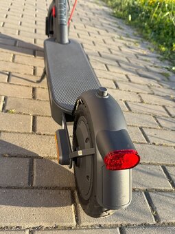Xiaomi Electric Scooter 4 Pro, Záruka 7/2026 - 4