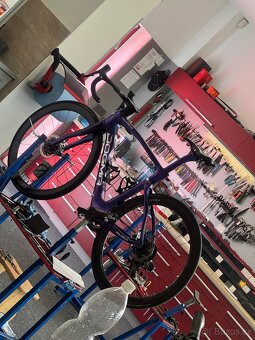 Dogma F vel 53 zipp 303s sram red axs - 4