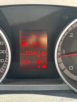 Mitsubishi Outlander 2.2 DI-D - 4