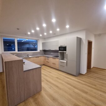 Pronájem novostavby rodinného domu 153 m², s pozemkem 1000 m - 4