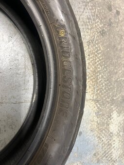 Prodám pneumatiku Brigestone 170/60R17 - 4
