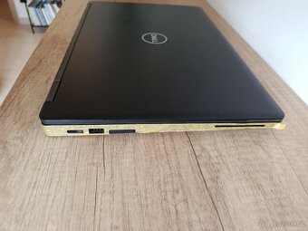 Dell 5590 i5 / 16 GB / 256 SSD / Win 11 - 4