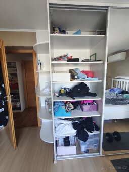 Šatní vestavěná skříň - 4