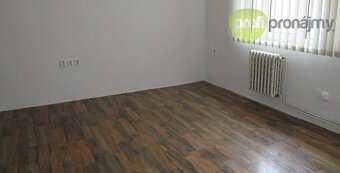 Pronájem kanceláře 16 m² nebo 19 m² - 4