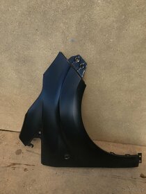 Poptávám náhradní dily dveře nárazníky světla masky - 4