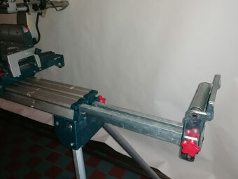 Pokosová pila Bosch GCM 10 SD vč. stolu. - 4