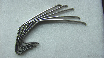 ZDOBENÉ VĚŠÁKOVÉ DRŽÁKY - 4