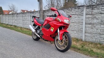 Ducati ST2 - 4