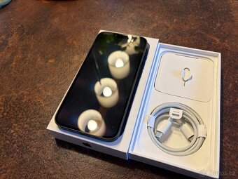 Iphone 13 Midnight (černá) - 4