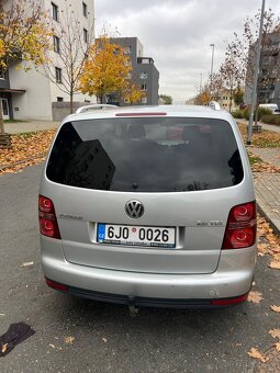 Volkswagen Touran 2.0 TDI - 7 místní - 4