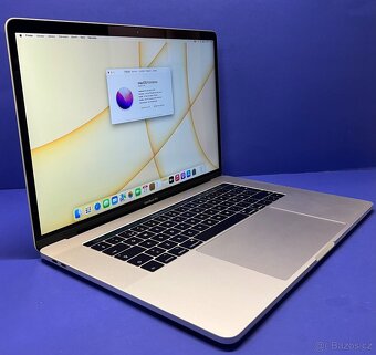 MacBook Pro 15” 2017/16GB RAM/Intel i7/512GB SSD/ Záruka - 4