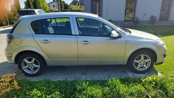 Opel astra - 4