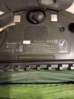 Robotický vysavač Roomba i7 - 4