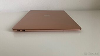 MacBook Air 13” 2019 rose gold - 4
