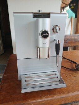 Jura Ena 7 - 4