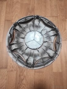 1 kus poklice Mercedes-Benz C (16") - 4