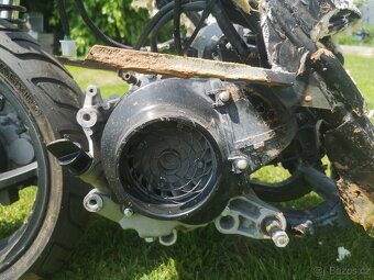 Zánovní motor na skútr (Lambretta) - 4