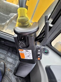 New holland B115 / 2025 joystic traktor bagr - 4