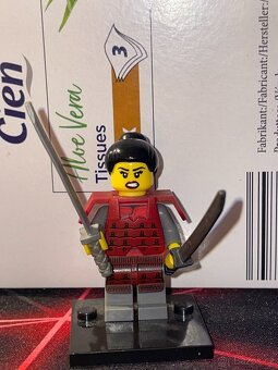 Lego postavičky nebo součástky - 4