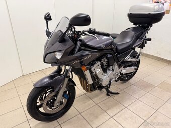 YAMAHA FZS 1000 FAZER - 4