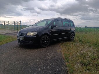VW Touran, 2.0 TDI, DSG, Xenon, tažné - 4