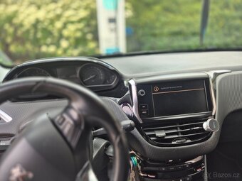 PEUGEOT 2008 1.2i automat - 4