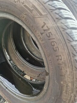 Pneu. 175/65/15 Barum Polaris 5 - 4